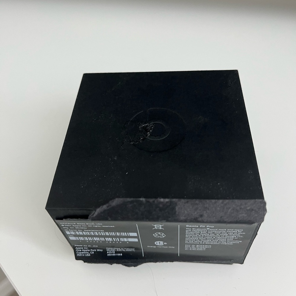 Beats by Dre Black Box Wireless Noise Cancelling